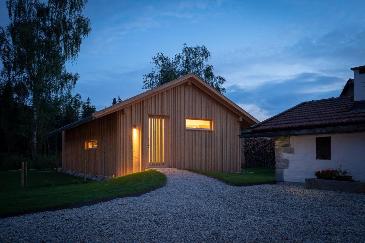 Forstgut - Premium Waldchalets Und Lodge Suiten Regen Eksteriør bilde
