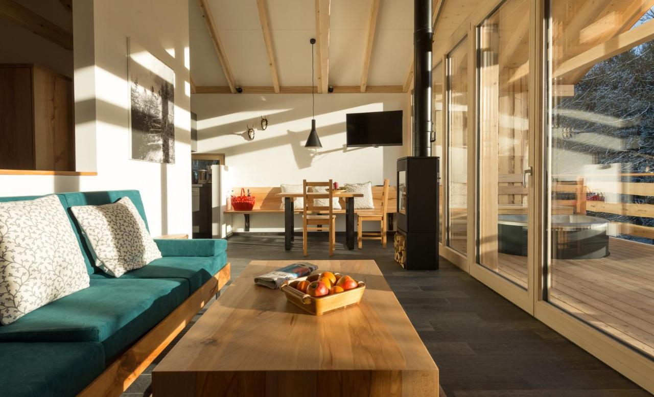 Forstgut - Premium Waldchalets Und Lodge Suiten Regen Eksteriør bilde